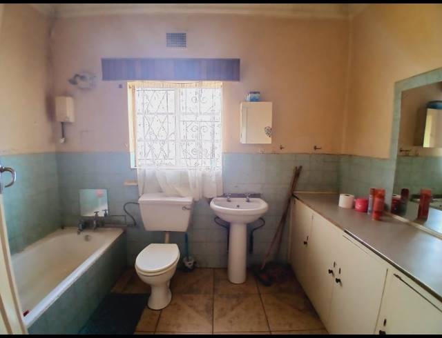 3 BEDROOM HOUSE FOR SALE IN ELSBURG